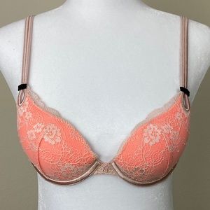 Victoria’s Secrete underwire bras